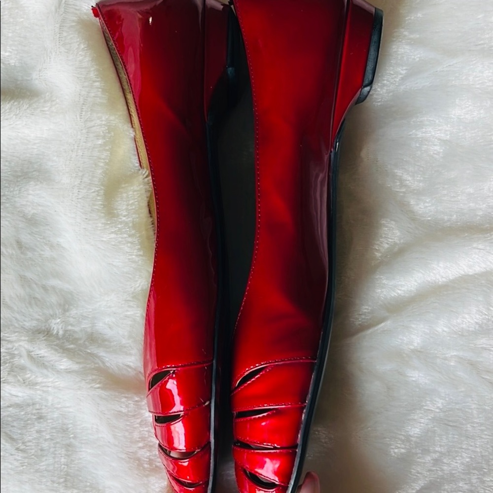 Stuart Weitzman Red Patent Leather Peep Toe shoes - Picture 5 of 8